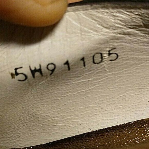 Stuart Weitzman Women's Sz 8 Brown Shimmer Square Toed Rhinestone Heels - Picture 6 of 7